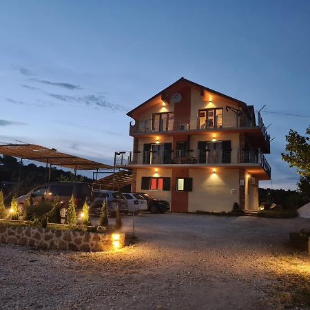 Hotel Slatki Snovi II Knin Exterior foto